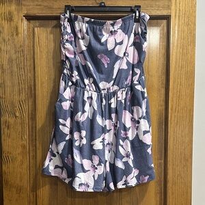 SHEIN Navy and Light Pink Floral Strapless Romper